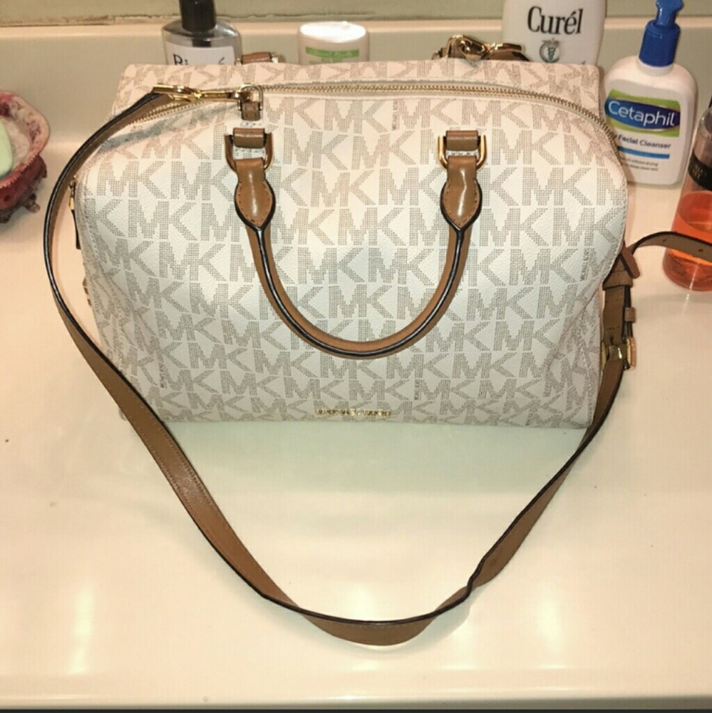 Michael kors purse